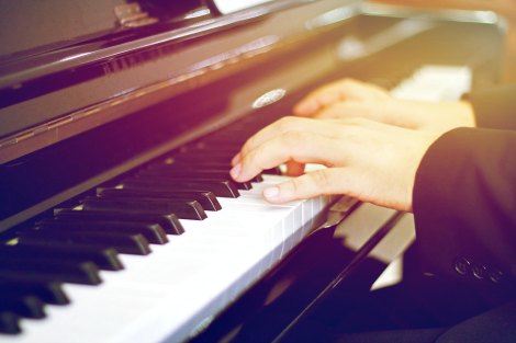 4 Benefits of Using Our Baby Grand Piano at Your Event
