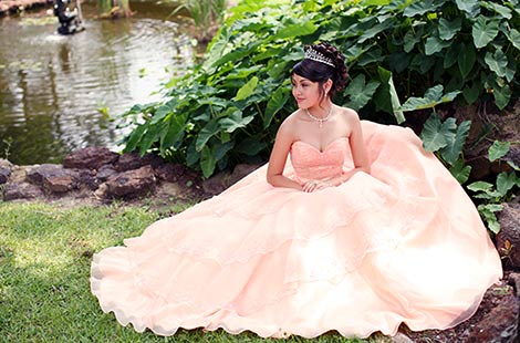 Girl poses for a Nevada County Quinceanera photo
